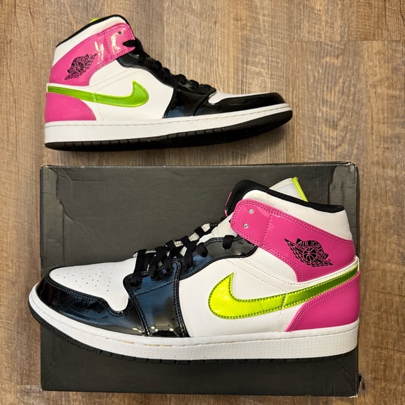 Jordan Other - Nike Air Jordan 1 Mid SE Cyber Active Fuchsia Pink
